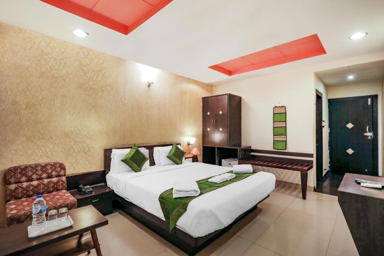 Treebo Trend Paradise, Indore Hotel Esterno foto