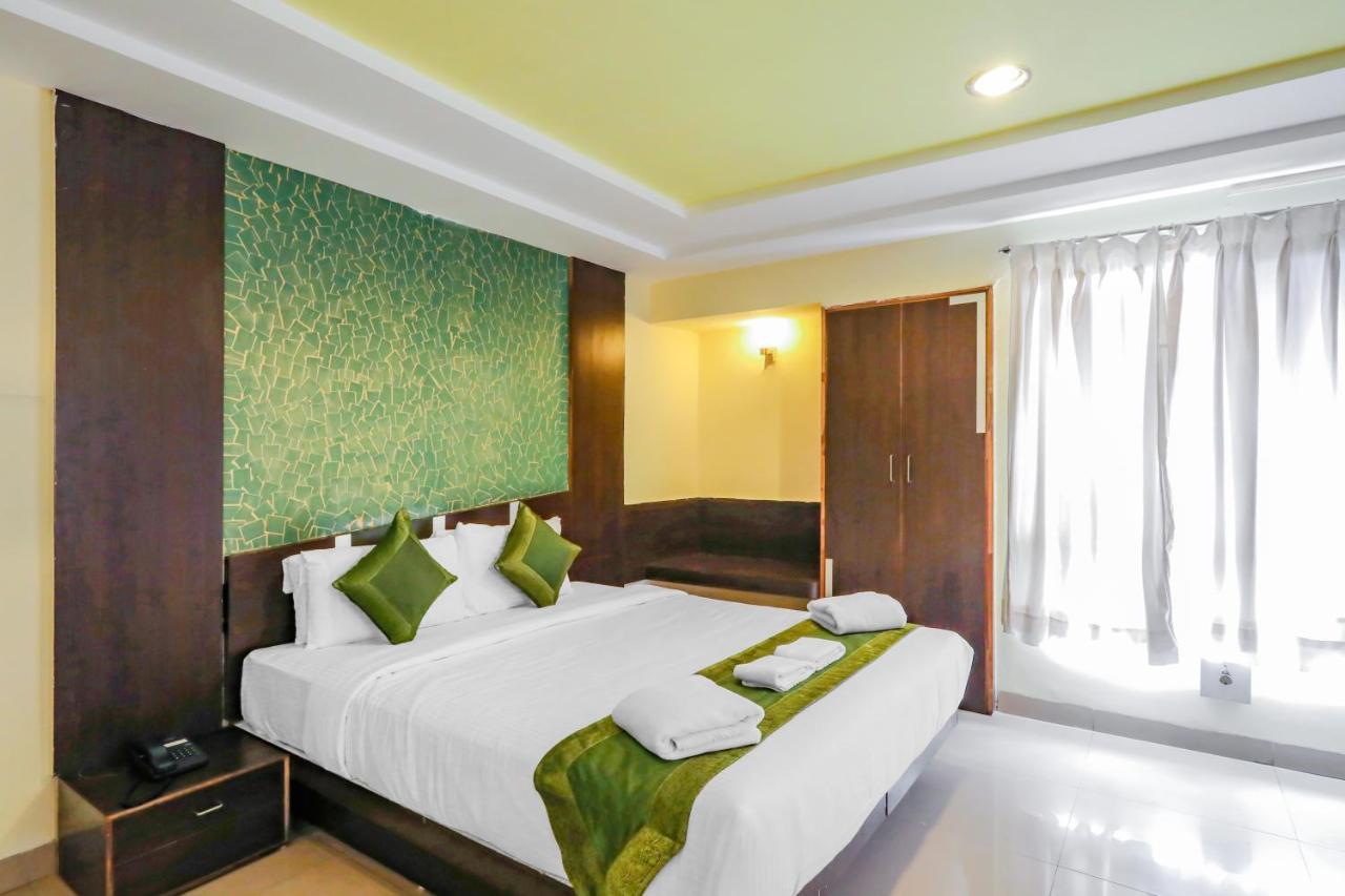 Treebo Trend Paradise, Indore Hotel Esterno foto