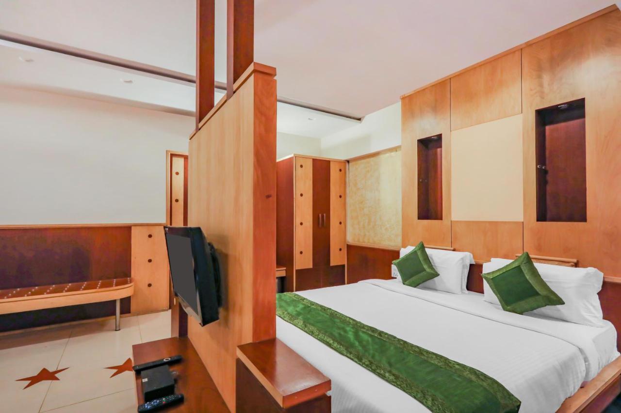 Treebo Trend Paradise, Indore Hotel Esterno foto
