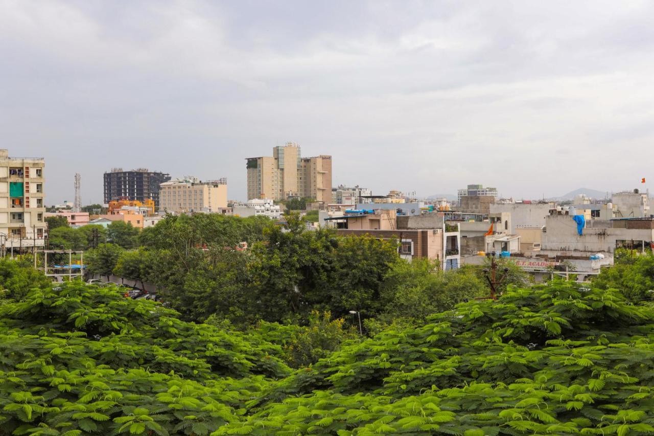 Treebo Trend Paradise, Indore Hotel Esterno foto