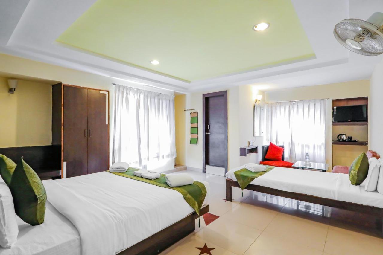 Treebo Trend Paradise, Indore Hotel Esterno foto