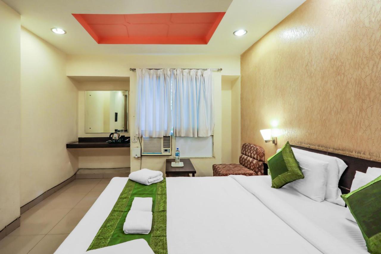 Treebo Trend Paradise, Indore Hotel Esterno foto