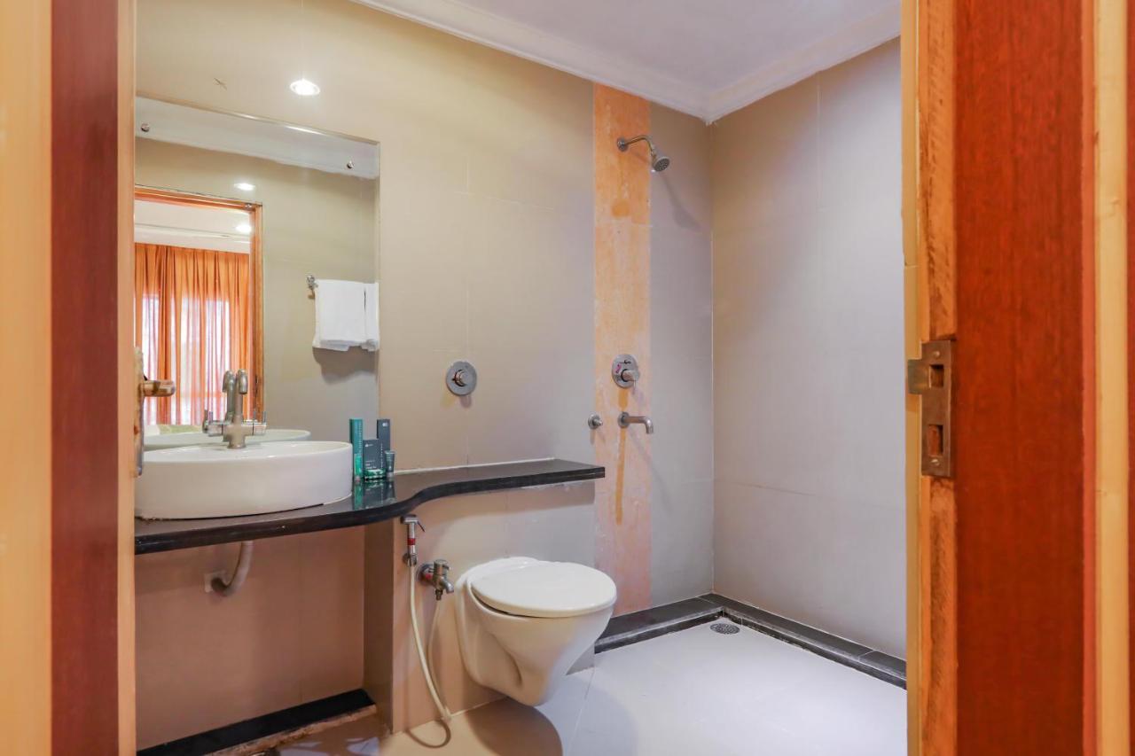 Treebo Trend Paradise, Indore Hotel Esterno foto