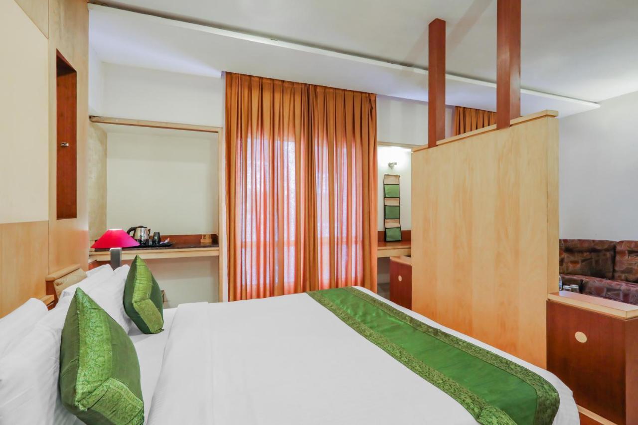 Treebo Trend Paradise, Indore Hotel Esterno foto